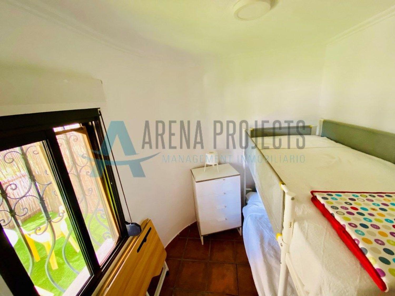 En Venta: Apartamento de 2 dormitorios con licencia turística en Dénia, Las Marinas km 4,5