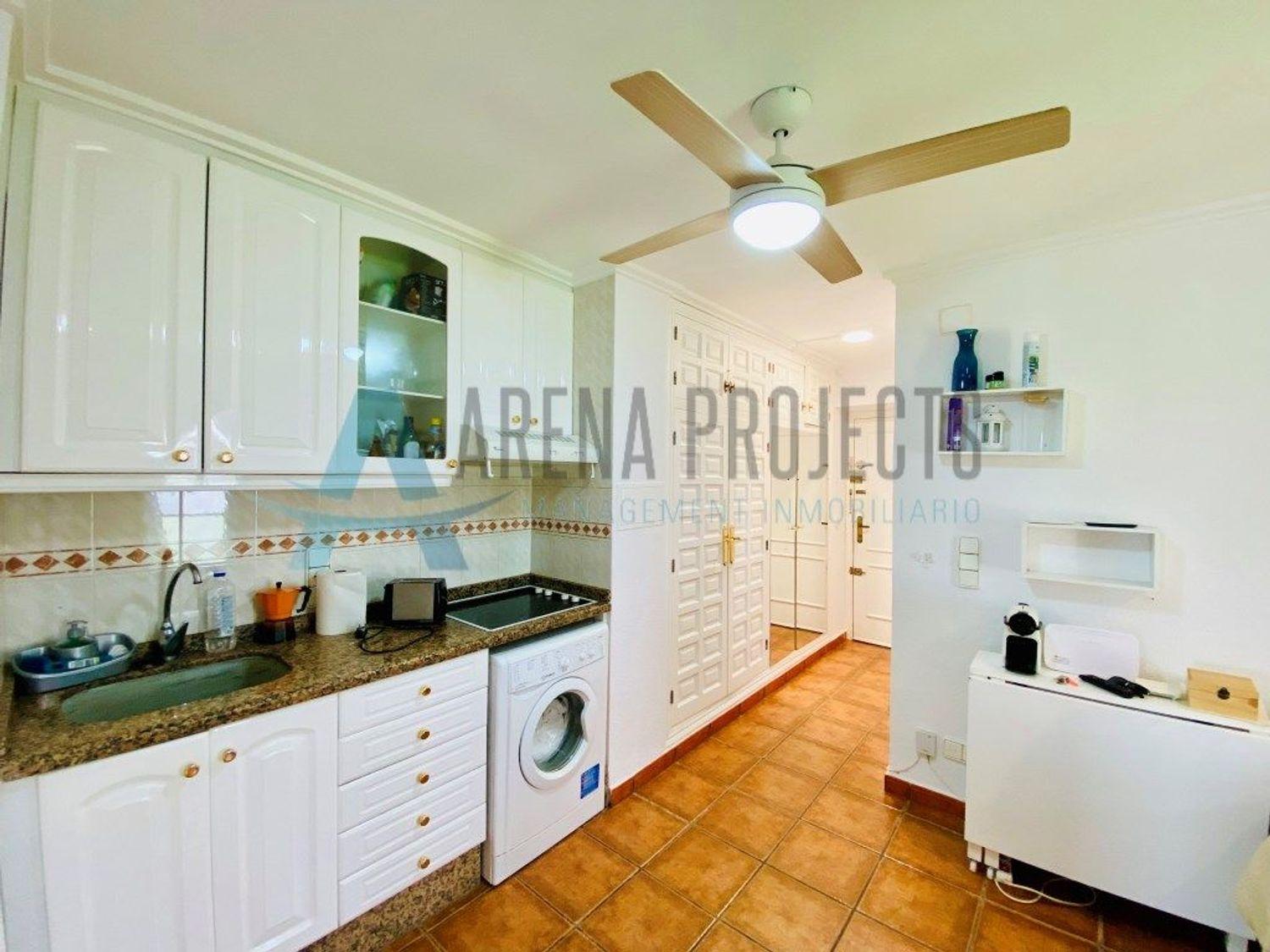 En Venta: Apartamento de 2 dormitorios con licencia turística en Dénia, Las Marinas km 4,5