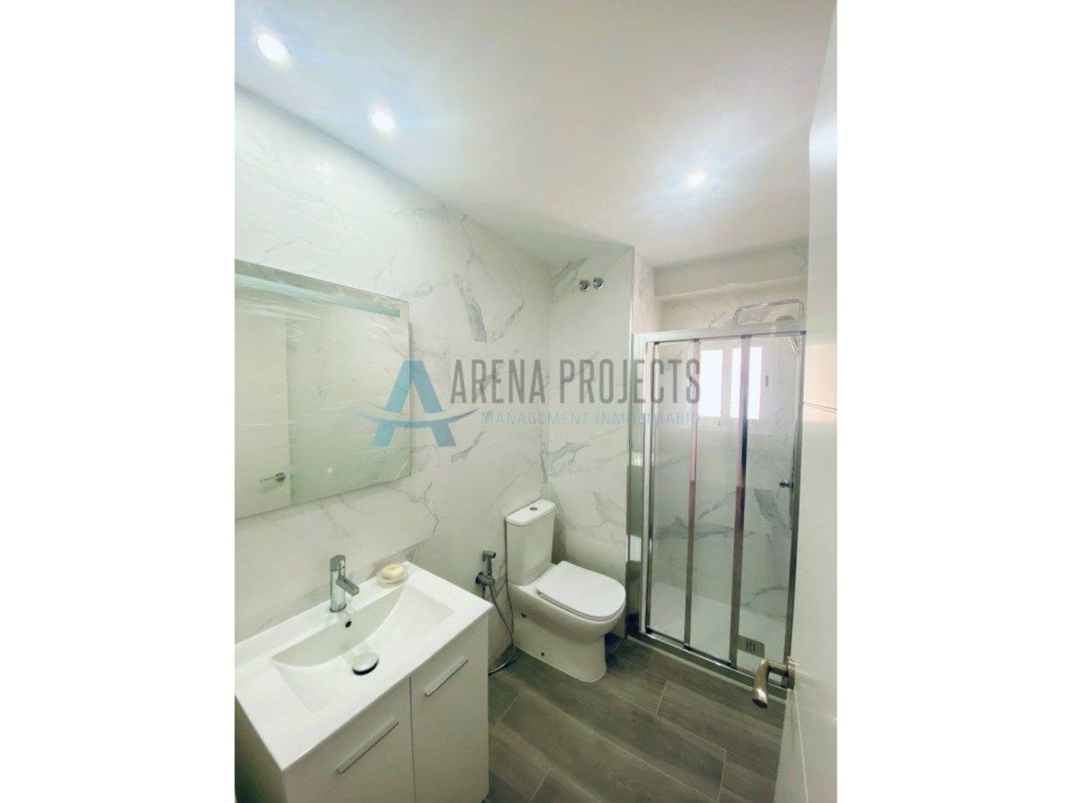 En venta: Apartamento reformado a 50 m del mar en Las Marinas, Dénia