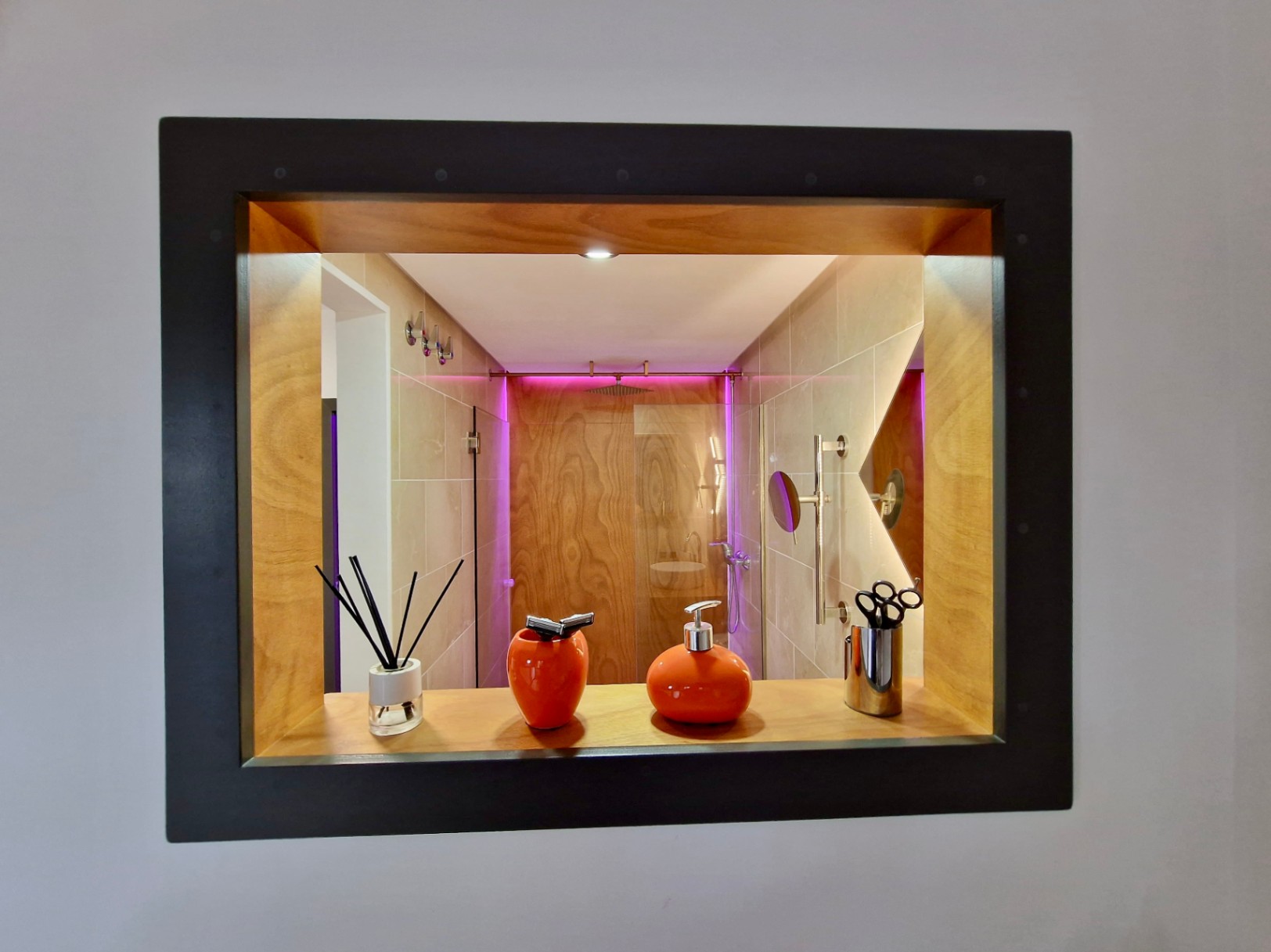 Zu verkaufen: Exklusive Erdgeschosswohnung mit privatem Garten gegenüber dem Yachtclub und dem Hafen von Dénia.