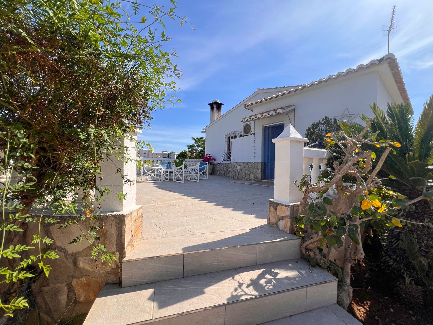 Einfamilienhaus zum Verkauf in Denia mit privatem Pool und 4 Schlafzimmern.