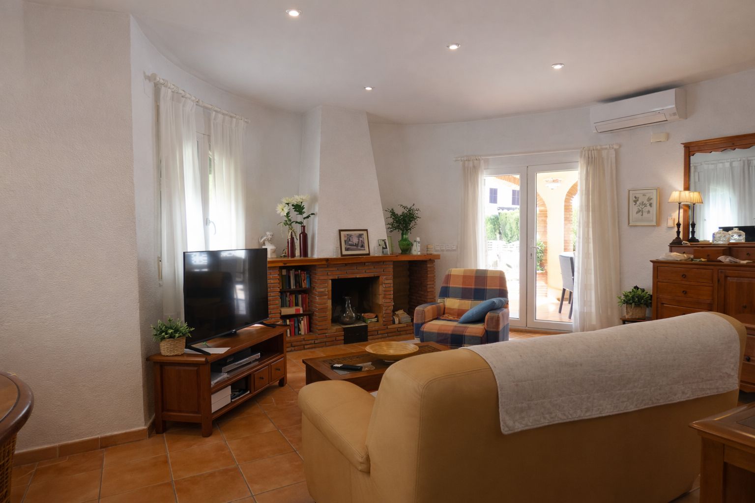 Zu verkaufen: Unabhängiges Chalet mit Privatpool und Gästeapartment in Els Poblets