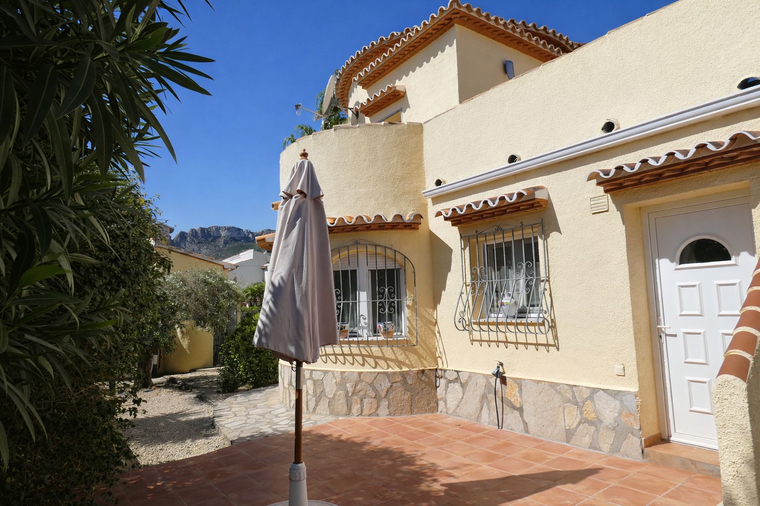 Zu verkaufen: Unabhängiges Chalet mit Privatpool und Gästeapartment in Els Poblets