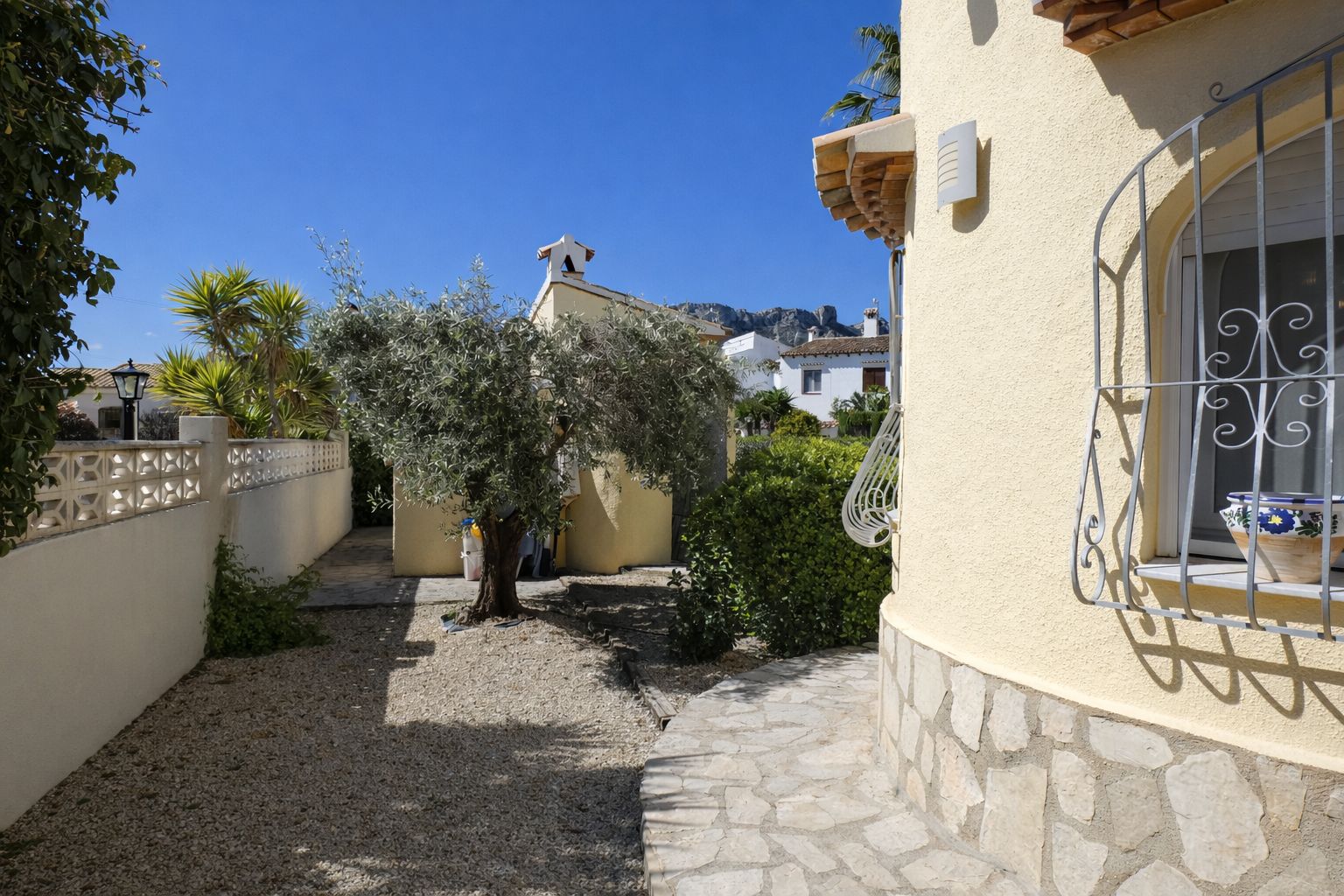 Zu verkaufen: Unabhängiges Chalet mit Privatpool und Gästeapartment in Els Poblets