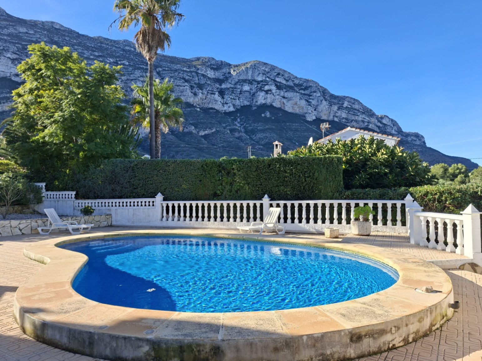 Chalet/Villa zu verkaufen in Denia, Montaña: 3 Schlafzimmer, privater Pool