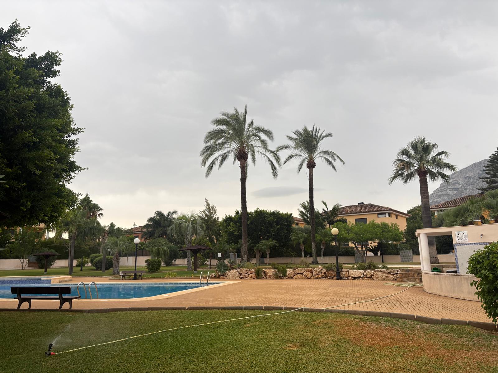 Vivienda duplex en venta de 3 dormitorios y 2 baños en Denia, Alicante
