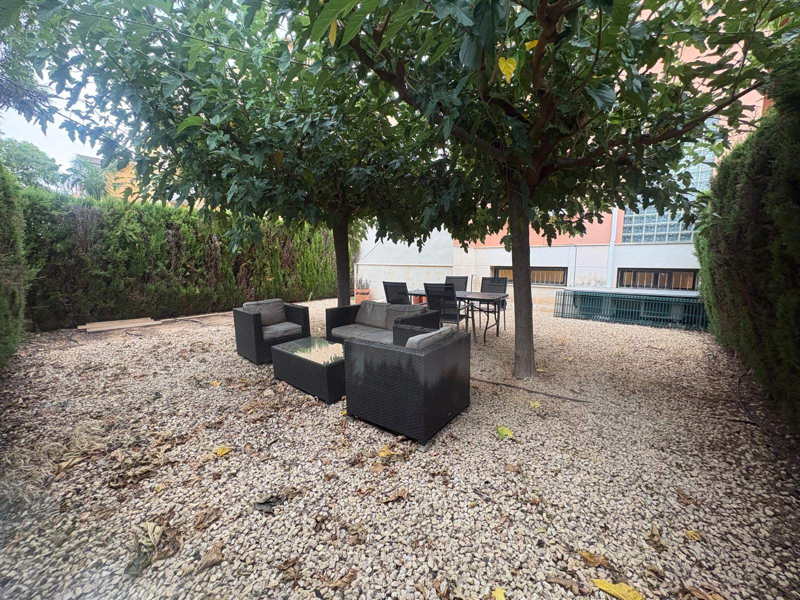 Vivienda duplex en venta de 3 dormitorios y 2 baños en Denia, Alicante