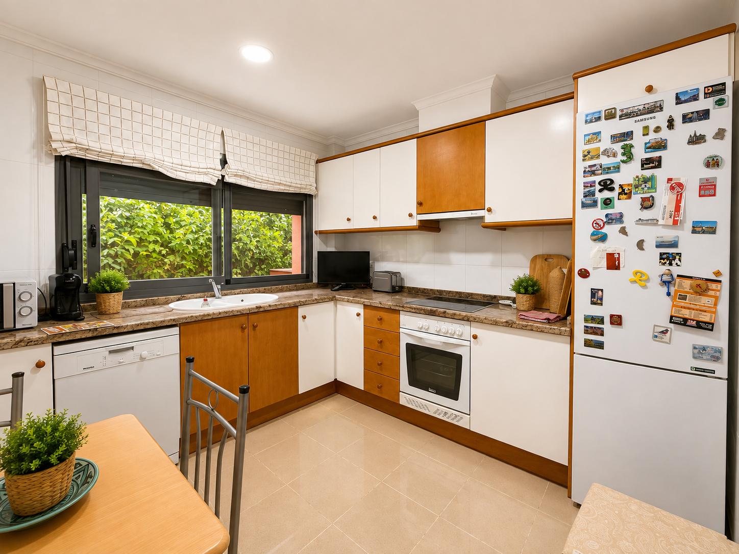 Vivienda duplex en venta de 3 dormitorios y 2 baños en Denia, Alicante