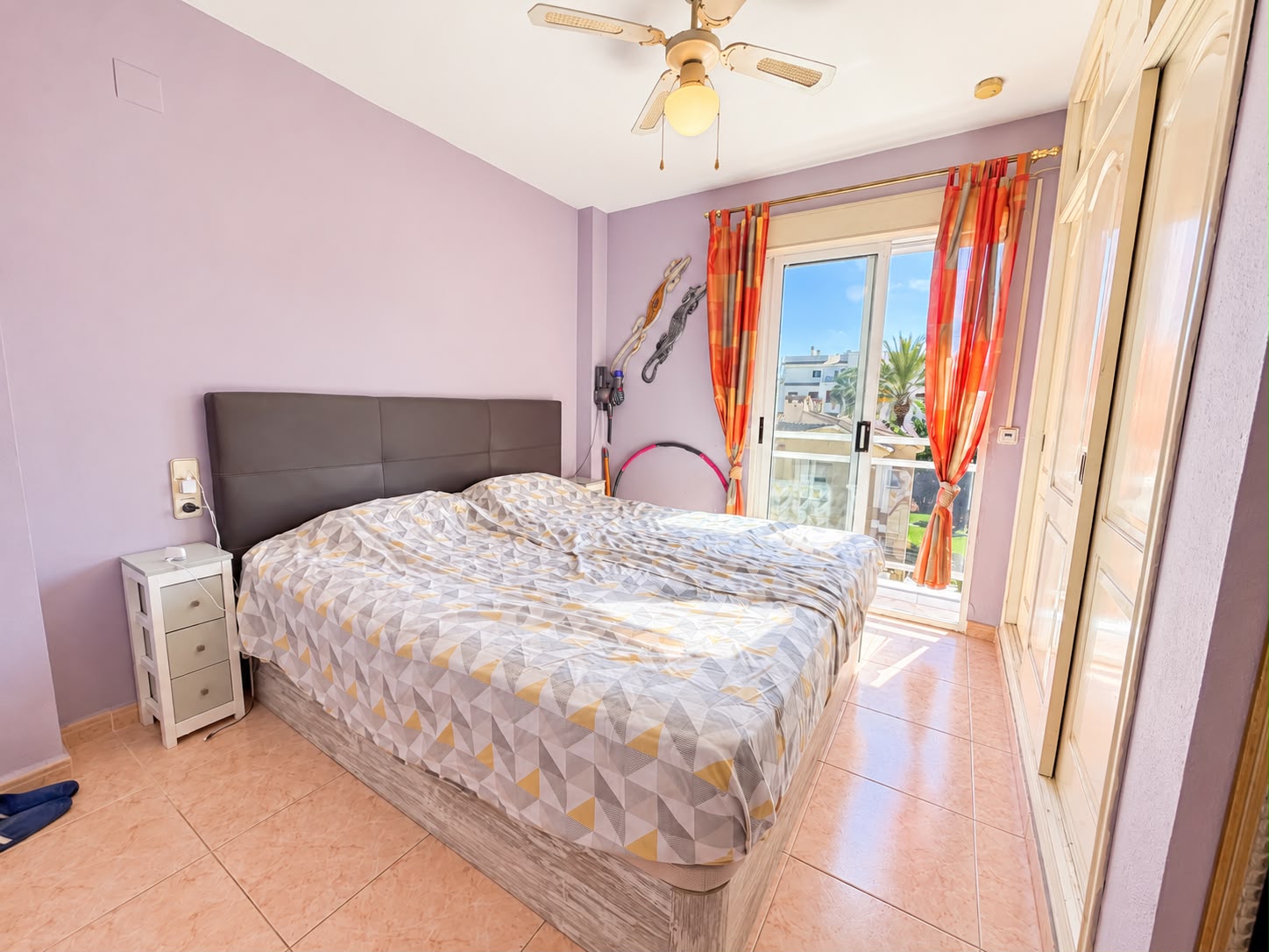 Apartamento en venta de 2 dormitorios con gran terraza en Denia