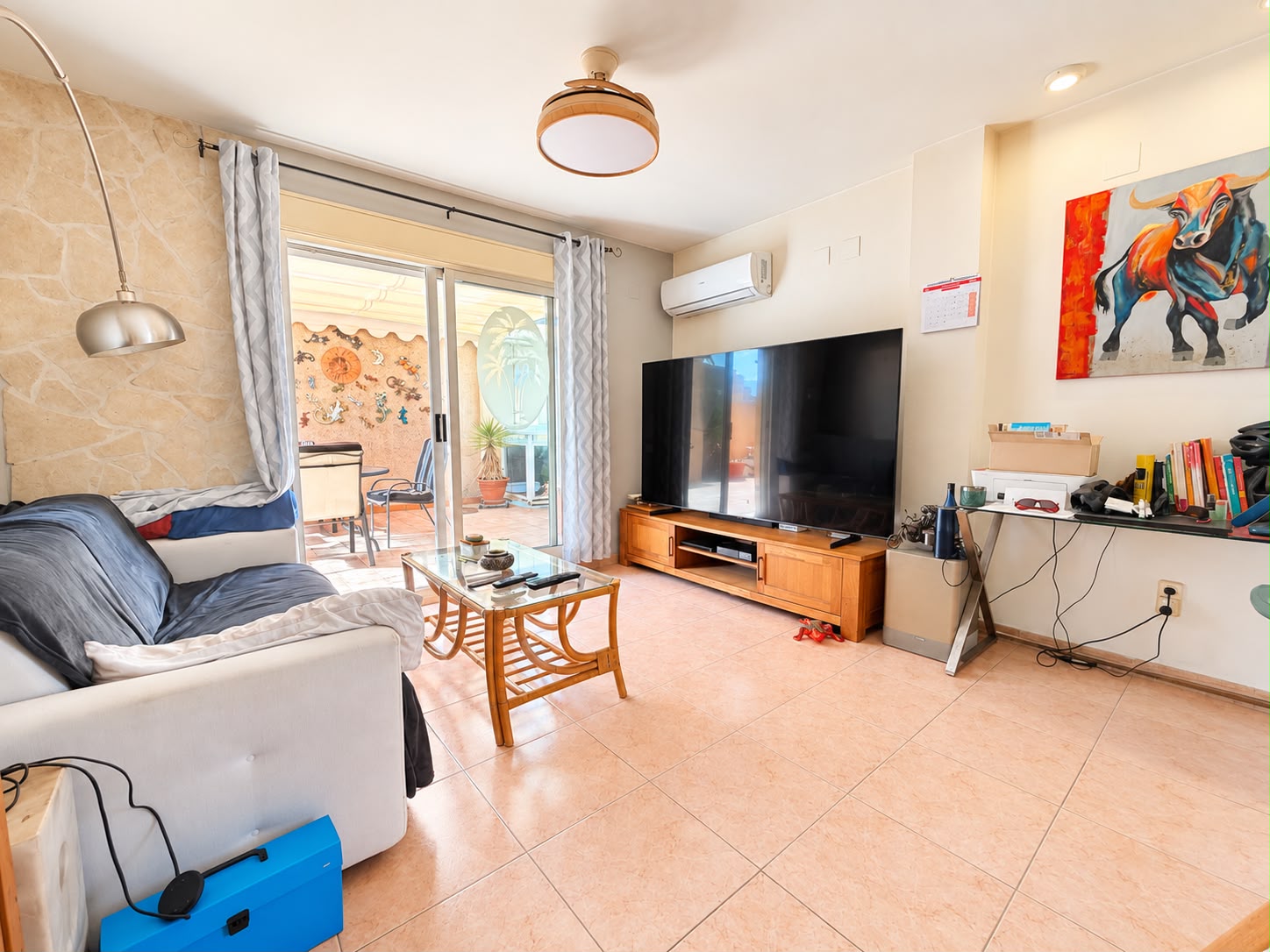 Apartamento en venta de 2 dormitorios con gran terraza en Denia