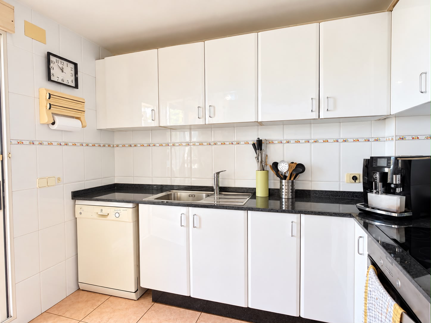Apartamento en venta de 2 dormitorios con gran terraza en Denia