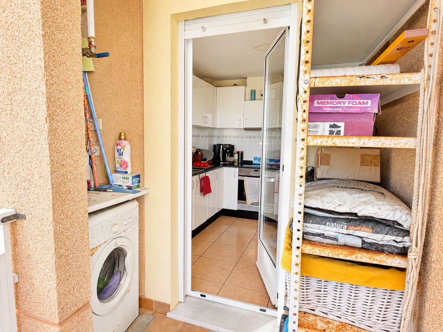 Apartamento en venta de 2 dormitorios con gran terraza en Denia