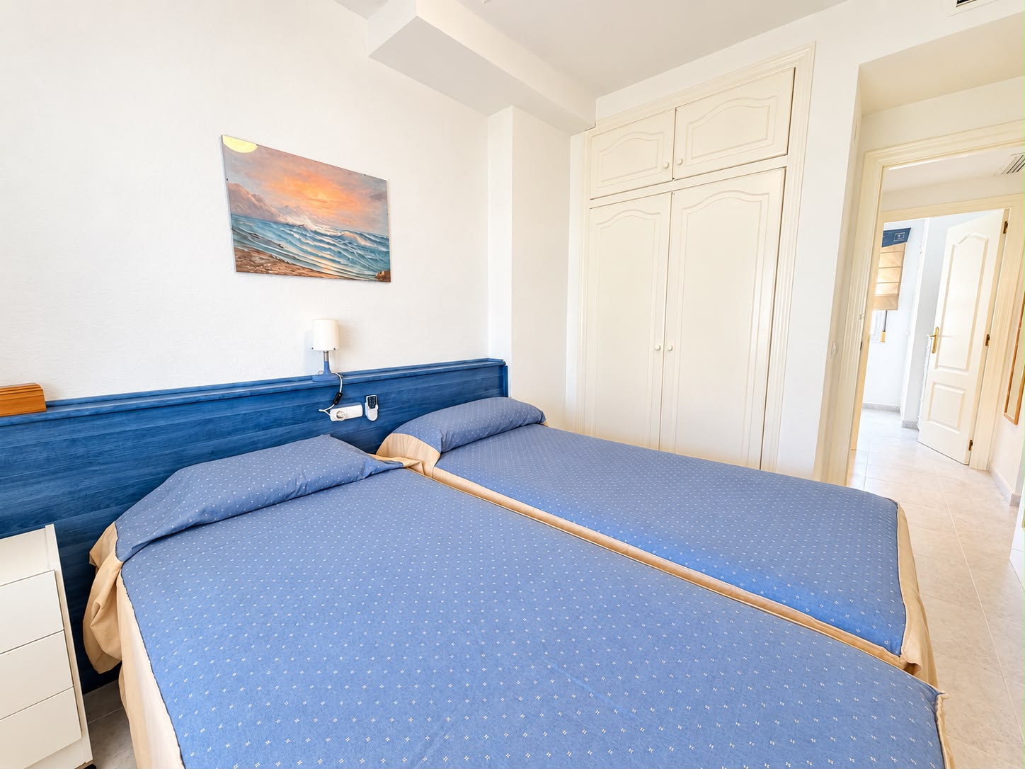 Apartamento en venta de 2 dormitorios en Playa, Denia, Alicante.