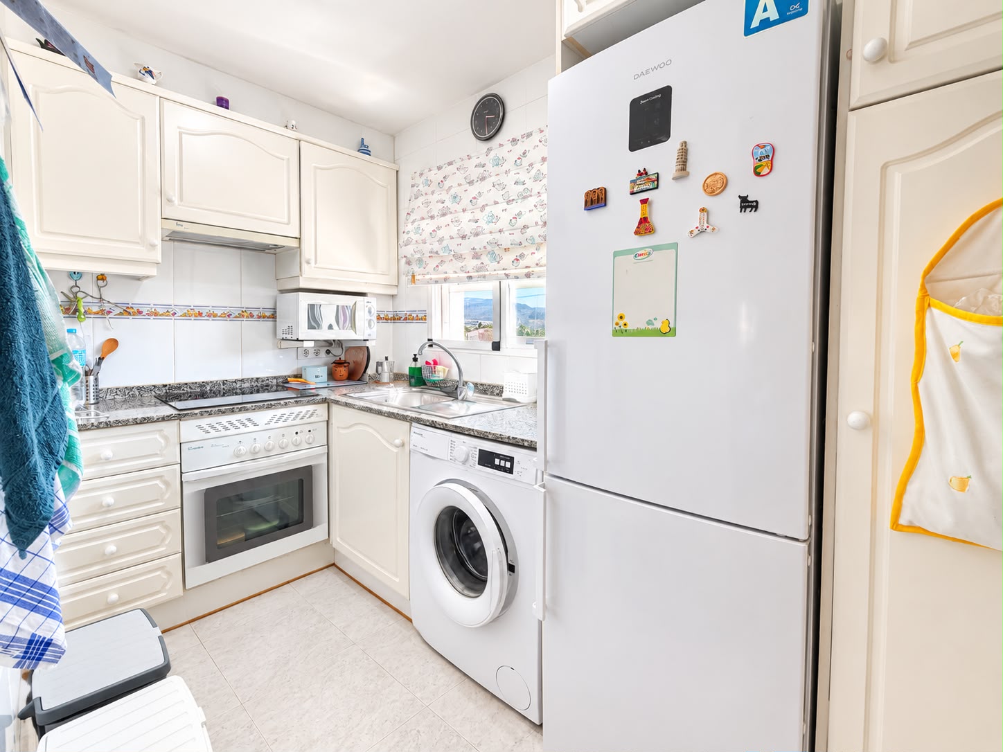 Apartamento en venta de 2 dormitorios en Playa, Denia, Alicante.