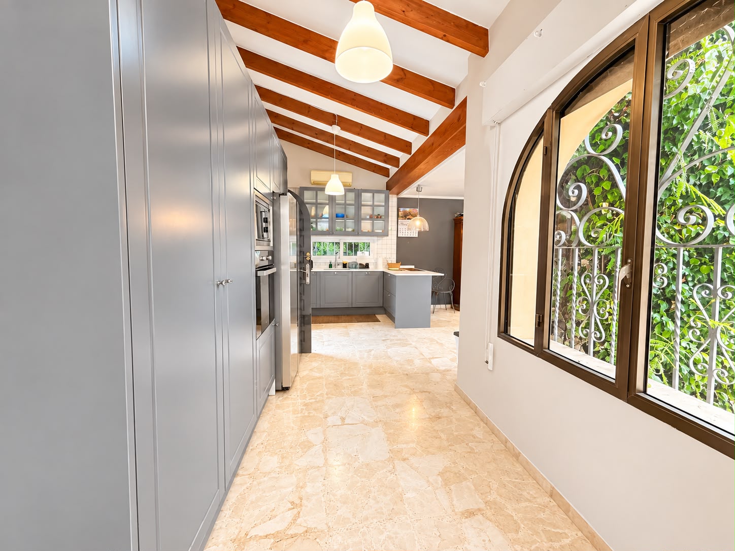 Chalet en venta con 3 dormitorios y piscina en Els Poblets