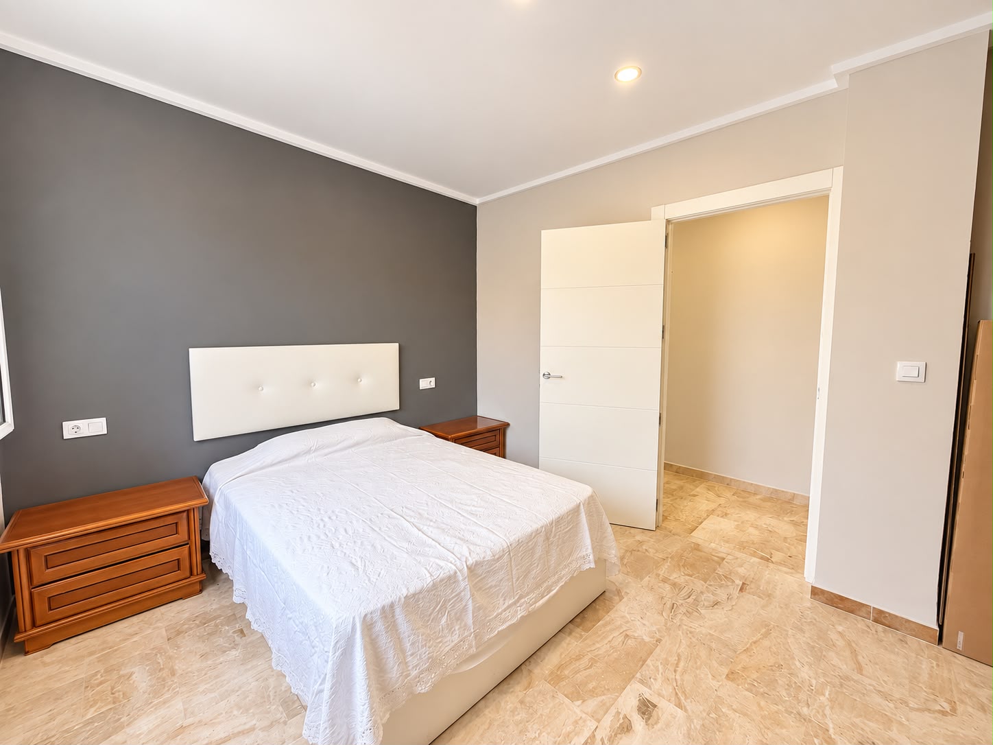Chalet en venta con 3 dormitorios y piscina en Els Poblets