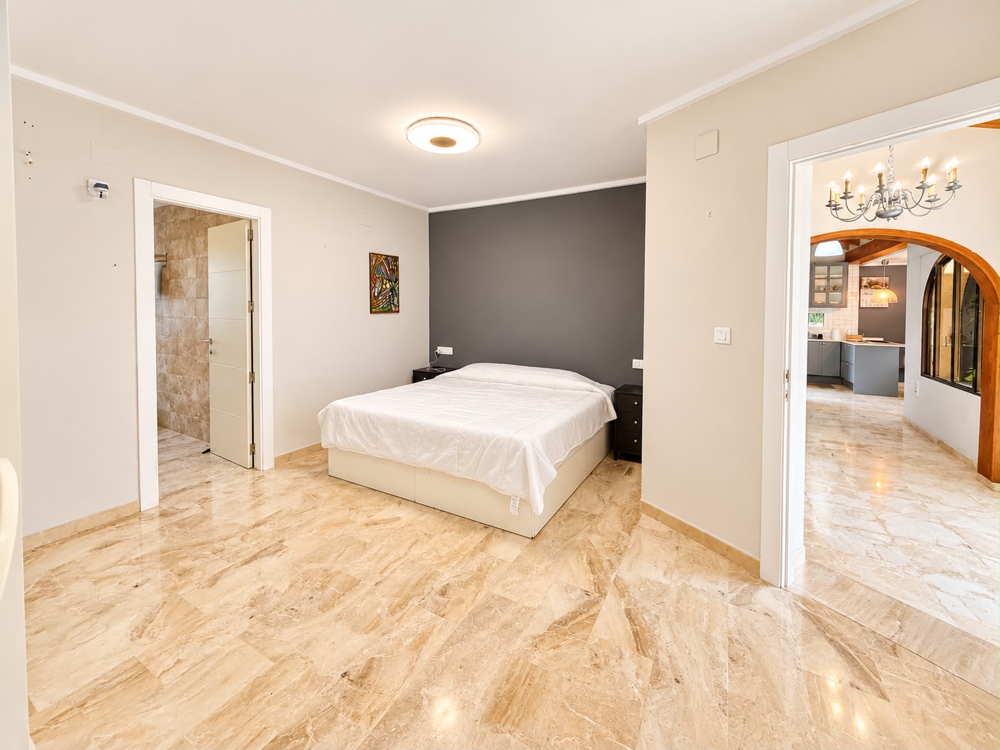 Chalet en venta con 3 dormitorios y piscina en Els Poblets