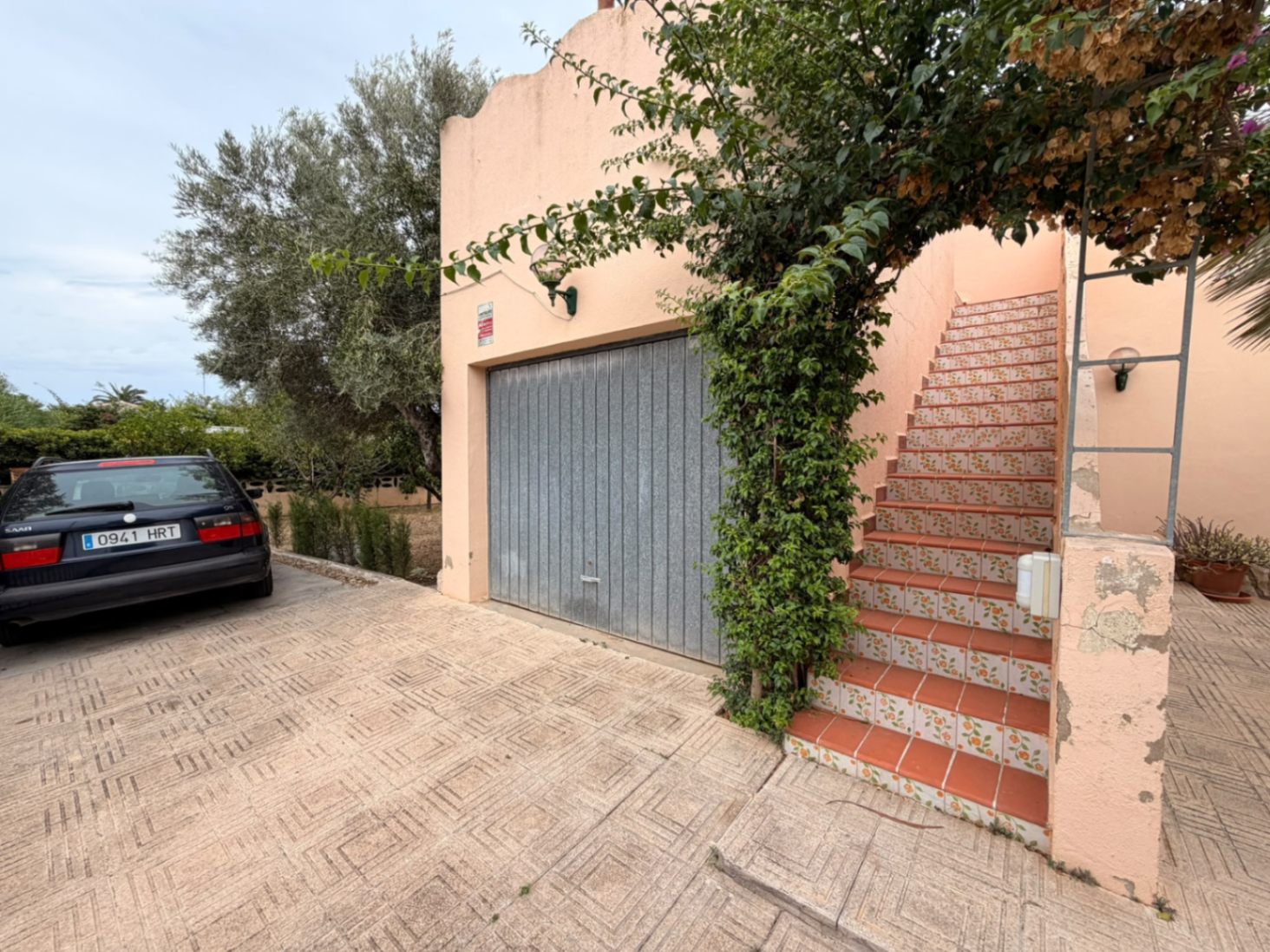 Chalet en venta con 3 dormitorios y piscina en Els Poblets